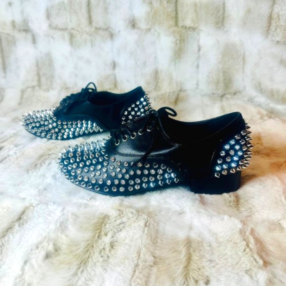Cape Robbin Black & Silver Spikey Dress Shoe - Picture 3 of 9